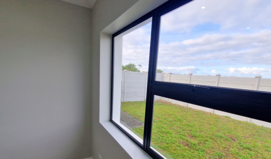 3 Bedroom Property for Sale in Paradise Beach Eastern Cape